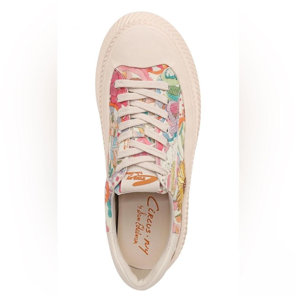 Sam Edelman Cream Sneakers Comfortable and Trendy